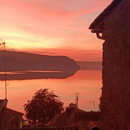 La Torretta Del Lago Villa Anguillara Sabazia Buitenkant foto