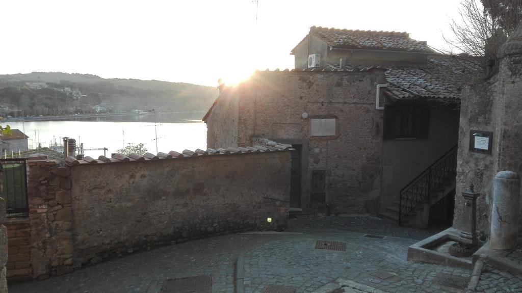 La Torretta Del Lago Villa Anguillara Sabazia Buitenkant foto